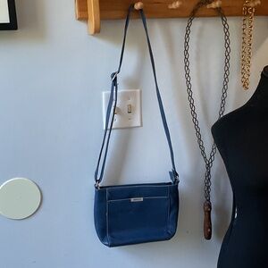 P441. Roots Blue Leather Crossbody Bag